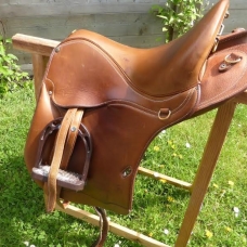 Image pour l'annonce "Selle Trec marque "Forestier", doublée veau 5/5"